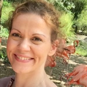 Meet your Posher, Olivia